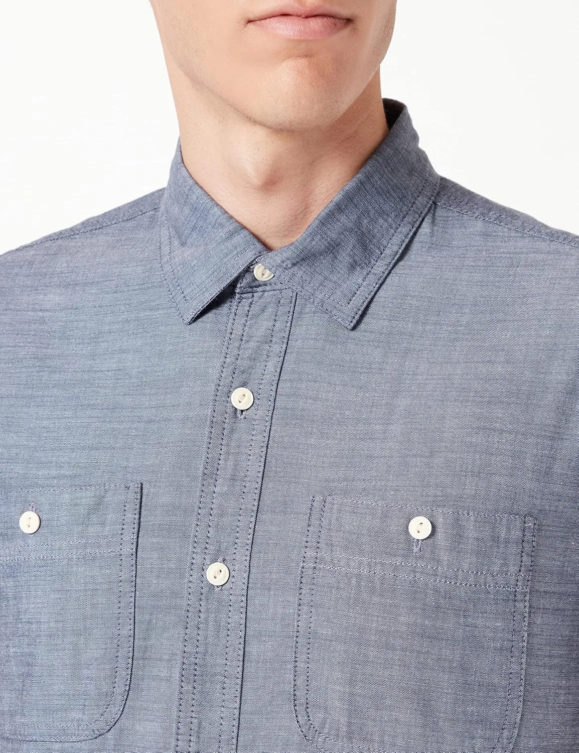 Amazon Essentials Men's Regular-Fit, Short-Sleeve Button-Down Chambray Shirt