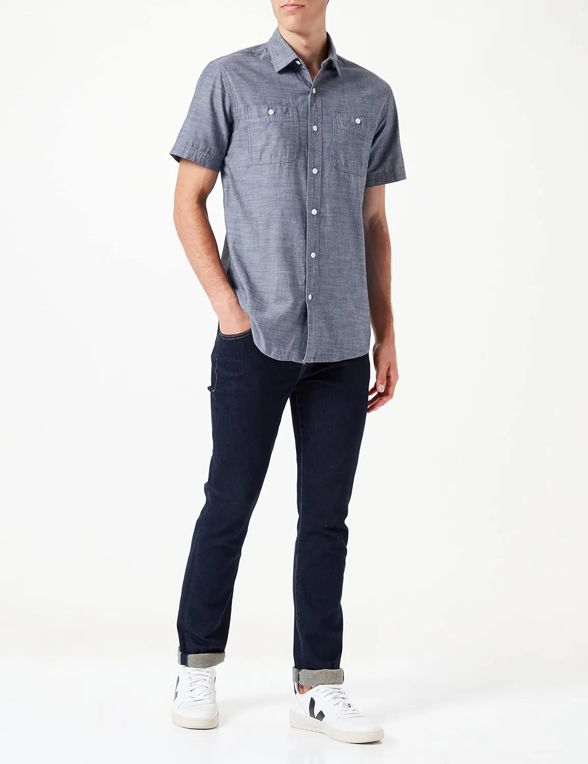 Amazon Essentials Men's Regular-Fit, Short-Sleeve Button-Down Chambray Shirt