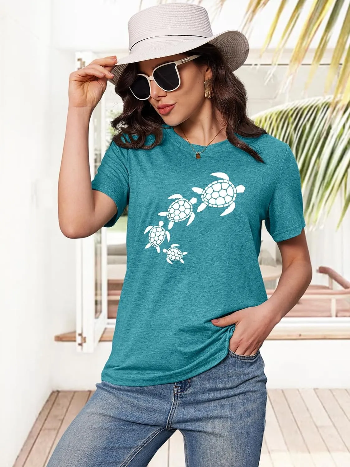 Graphic Tees for Women Vintage Sea Turtle T Shirts Hawaiian Beach Tshirts Summer Casual Short Sleeve Tops