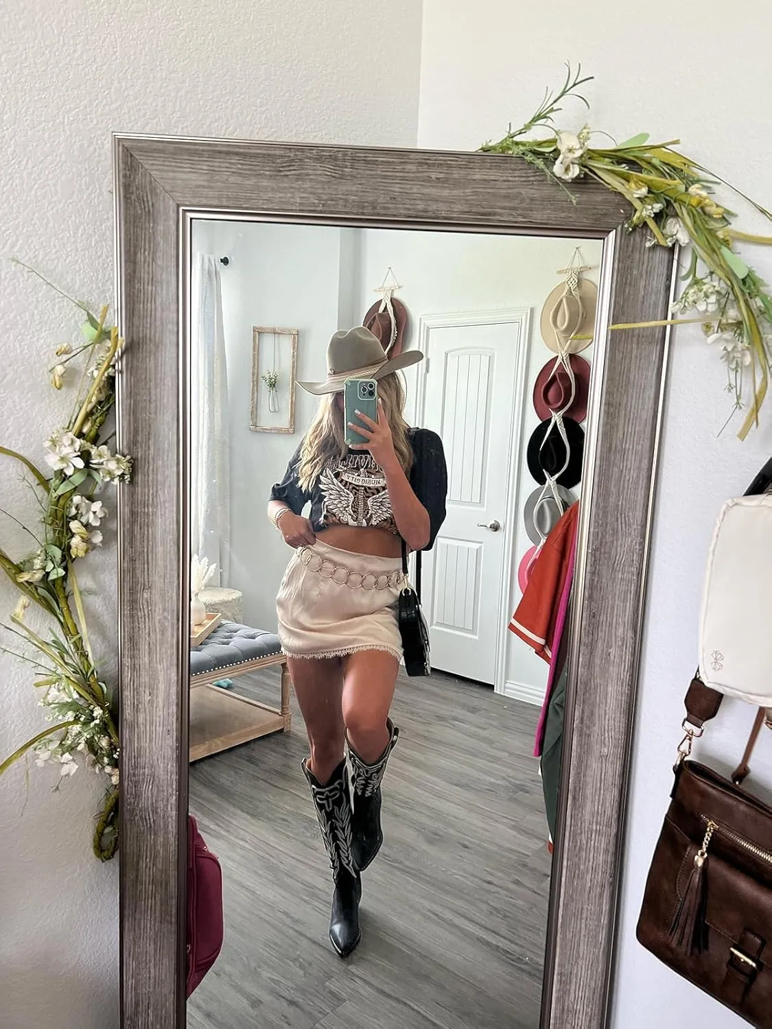 Oversized Rock Band T-Shirt Women Country Music Shirt Tops Nashville Music City Tshirt Vintage Guitar Wings Graphic Tees