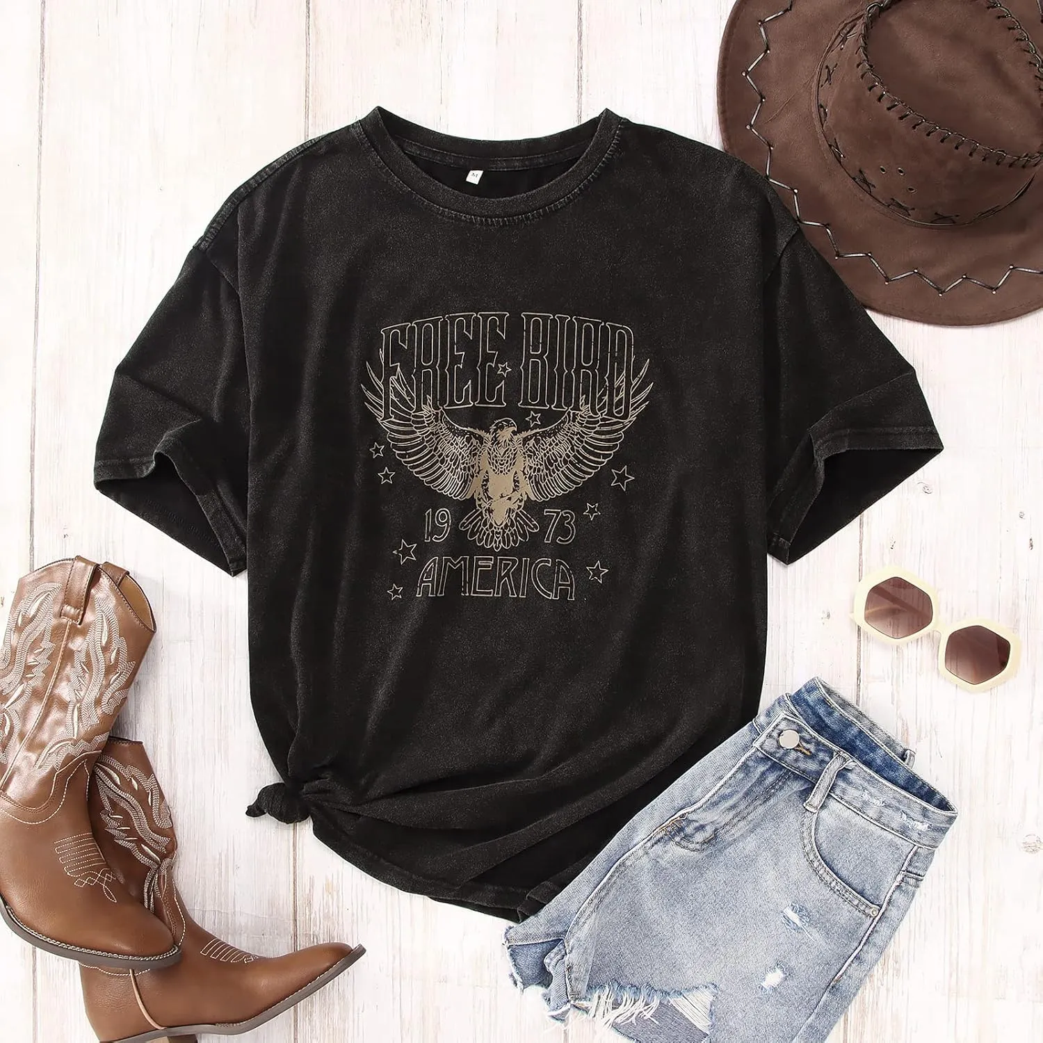 Vintage Rock Band Tshirts Women Retro Free Bird Western Graphic Tees Country Music Shirts Casual Short Sleeve Tops
