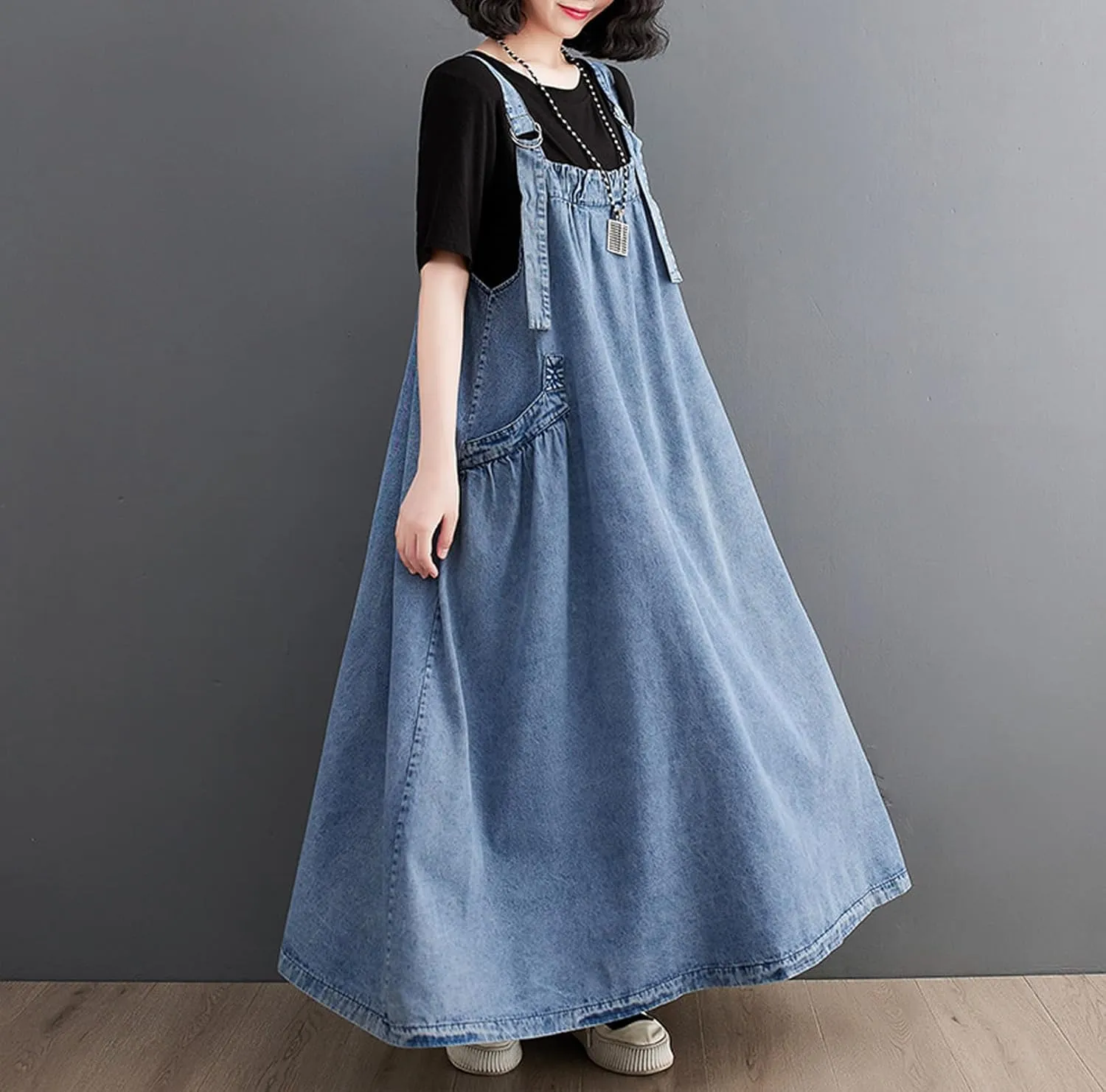 Women's Denim Pullover Casual Loose Sleeveless Adjustable Strap Denim Dress with Pockets and Wide Hem
