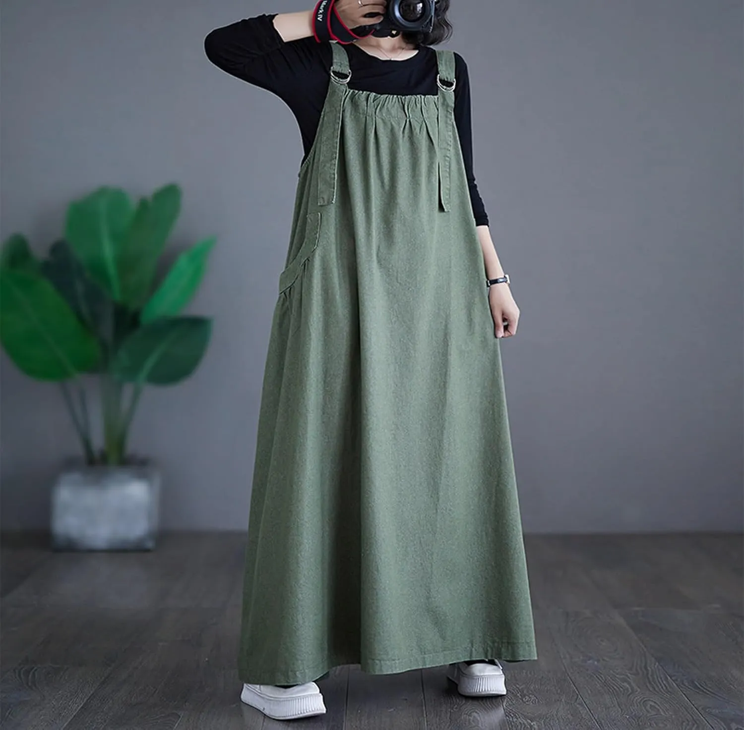 Women's Denim Pullover Casual Loose Sleeveless Adjustable Strap Denim Dress with Pockets and Wide Hem