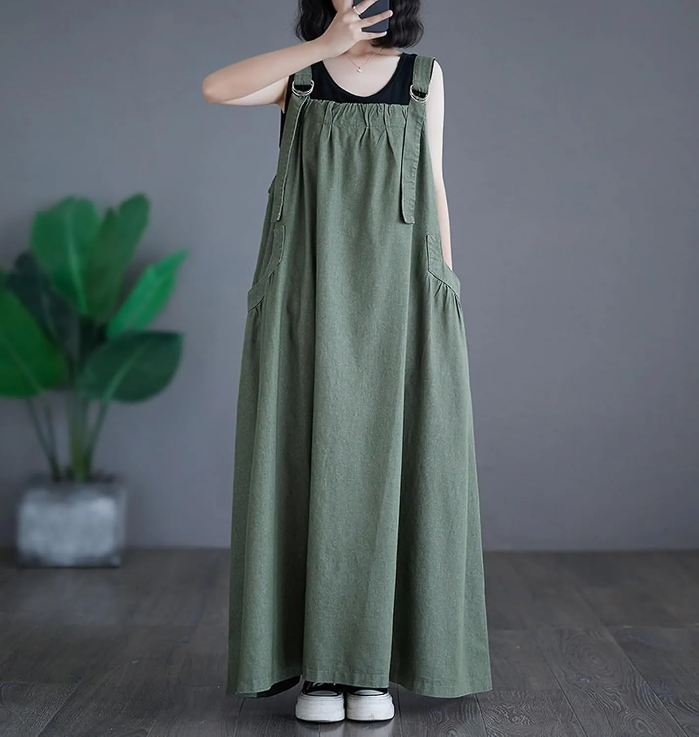Women's Denim Pullover Casual Loose Sleeveless Adjustable Strap Denim Dress with Pockets and Wide Hem